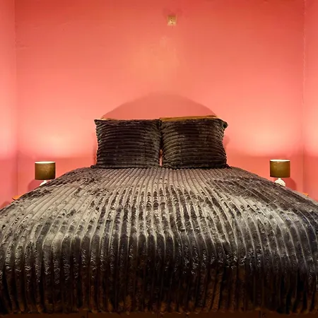 La Ferme Des Roses Rum i privatbostad Tournai